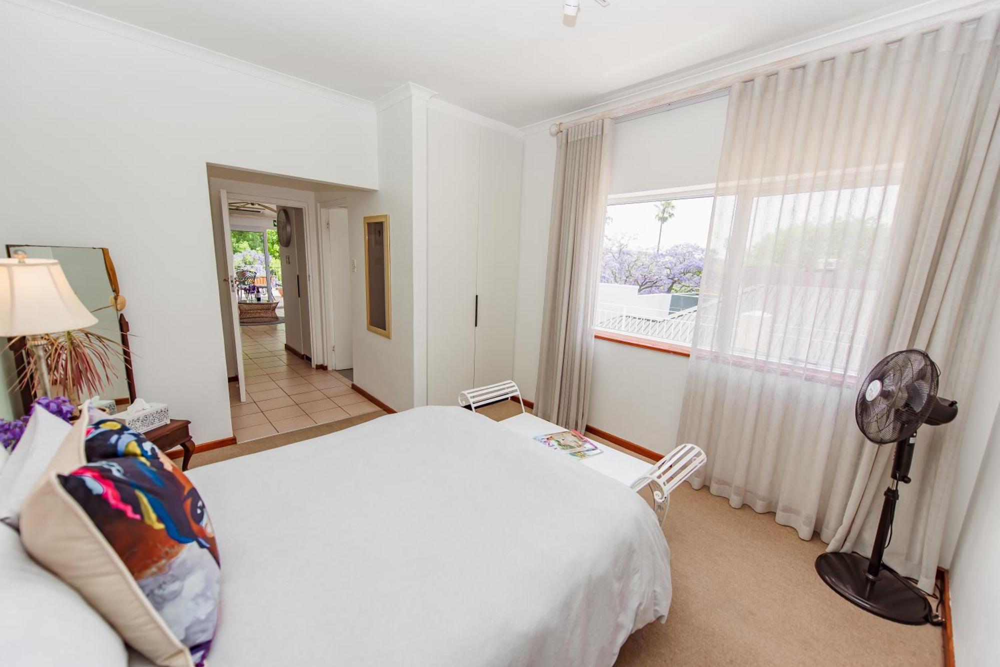 Luxury Suite Near Church Street Стелленбос Экстерьер фото